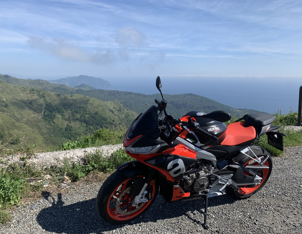 B49C99D8-18FD-441B-BB65-B36760C4FC60