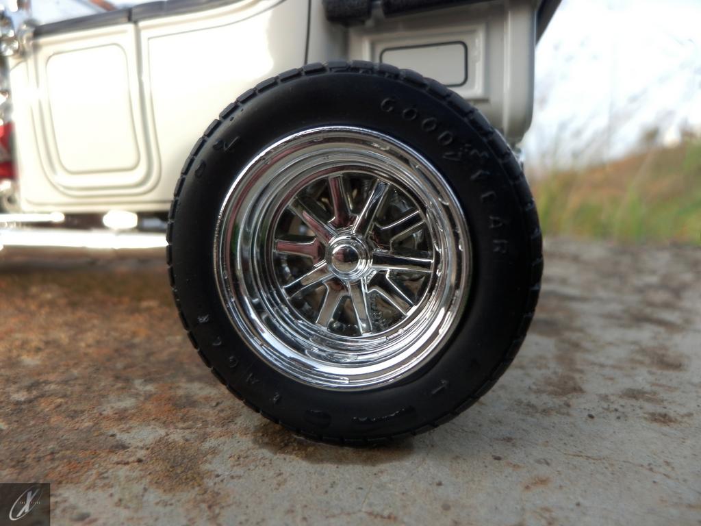 The X-Clinic: Ford Model T-Bucket FINISHED! | DiecastXchange Forum