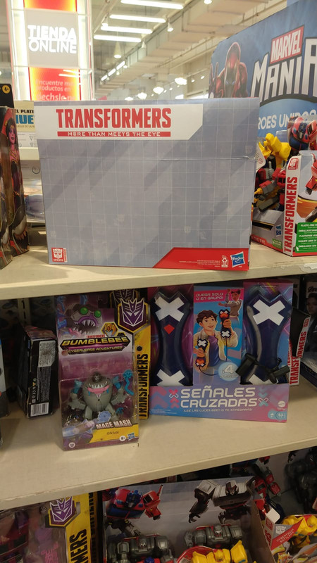 Transformers-Authentics-Cybertron-Battlers-05