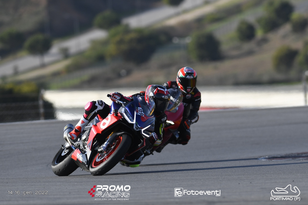 D835B213-8E7D-49D7-854C-C64047BAA534