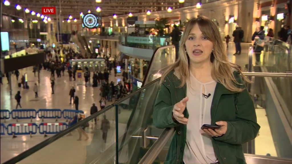 BBC London News_20220218_18301900.ts_snapshot_11.47.481