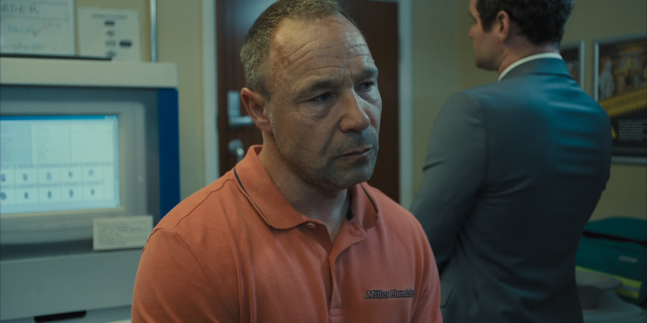 Adolescence.S01E01.2160p.10bit.NF.WEB-DL.DDP5.1.HEVC-Vyndros.mkv_snapshot_00.38.36_[2025.05.26_15.20