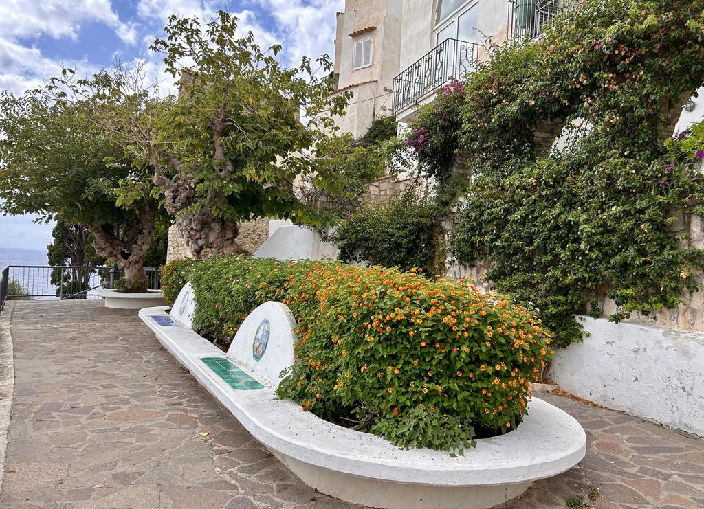 Жаркий сентябрь на побережье Тирренского моря. Жаркий сентябрь на побережье Тирренского моря.