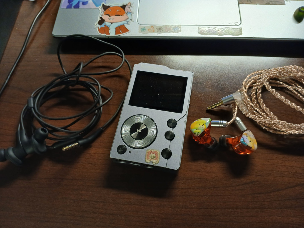 /iemg/'s top 3 in August