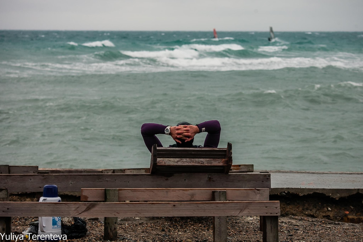 6A90627E-A3F9-4550-80E4-895D1915DD2B