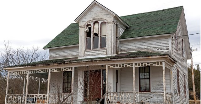 [Image: 1-abandoned-house-947041910.jpg]