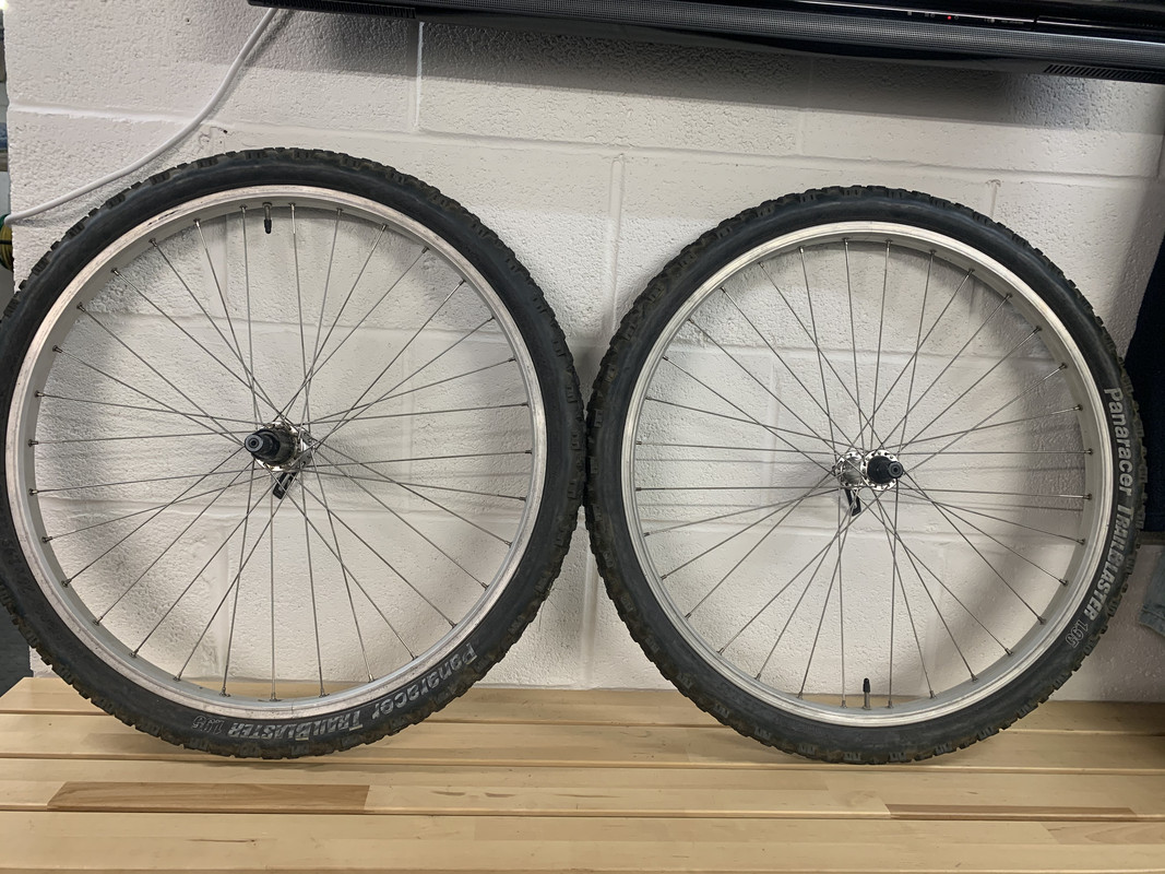 6895F6DF-F8DE-435E-A0CF-B06B64112A0E