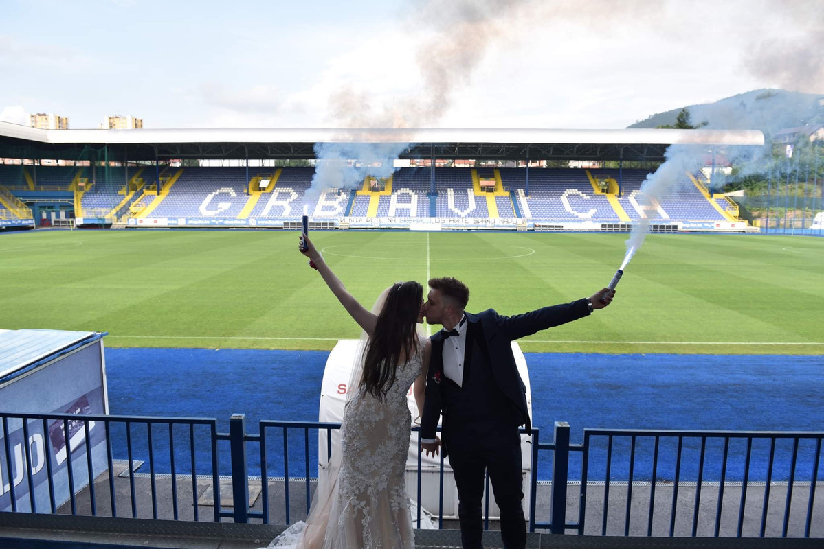 7B4C96F3-949E-4FCF-89A2-1064B271432D