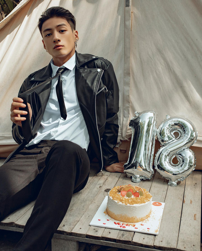 Photo by Duc Vuong 👑 on June 06, 2023. May be an image of 1 person, suit and text. (1)