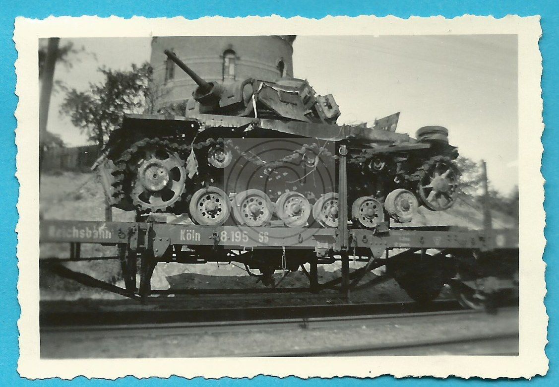 Panzer, Tank, Regiment GD, Verladene beschädigte