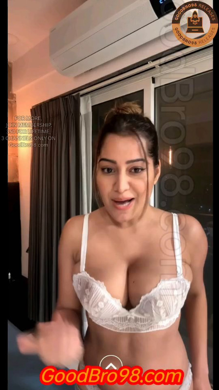 Simran Kaur - New Bikini Live.mp4.0018