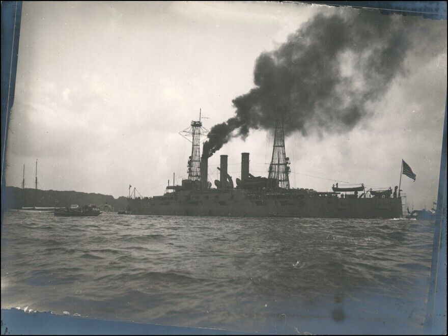 Schiffe-Schifffahrt - Kriegsschiffe (Marine) im Hafen 1914 Privatfoto