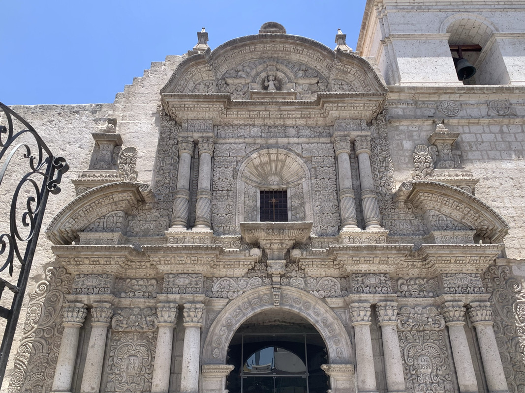 322302E0-9DB6-4BDF-B541-E65F5D27B3BD