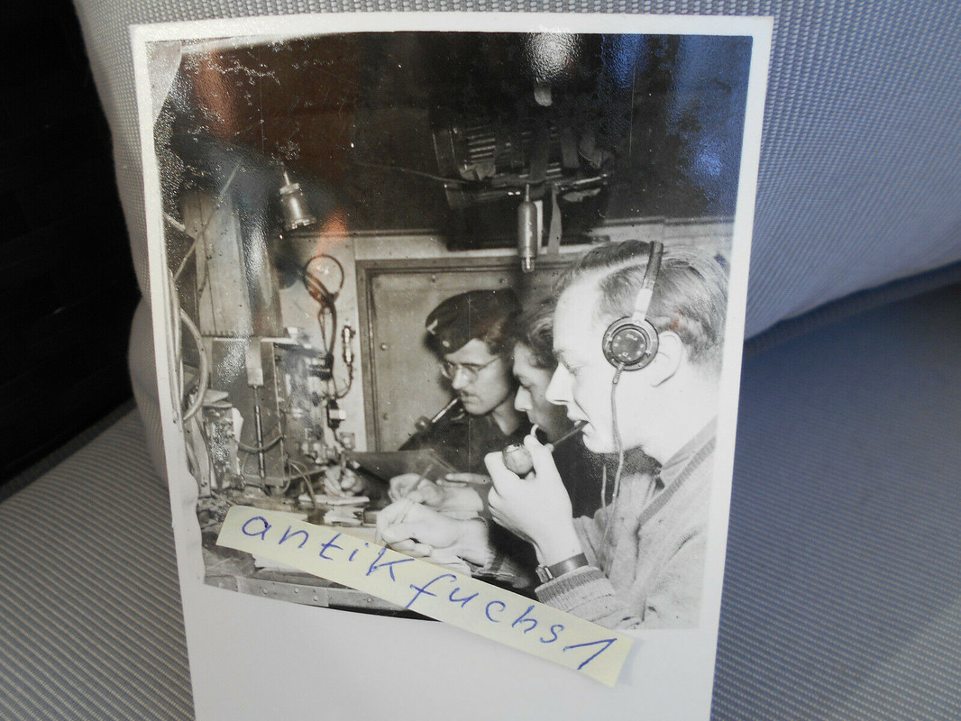 3 Panzer-Funker im Schützen-Panzer_SPW an der Ostfront 1943-44