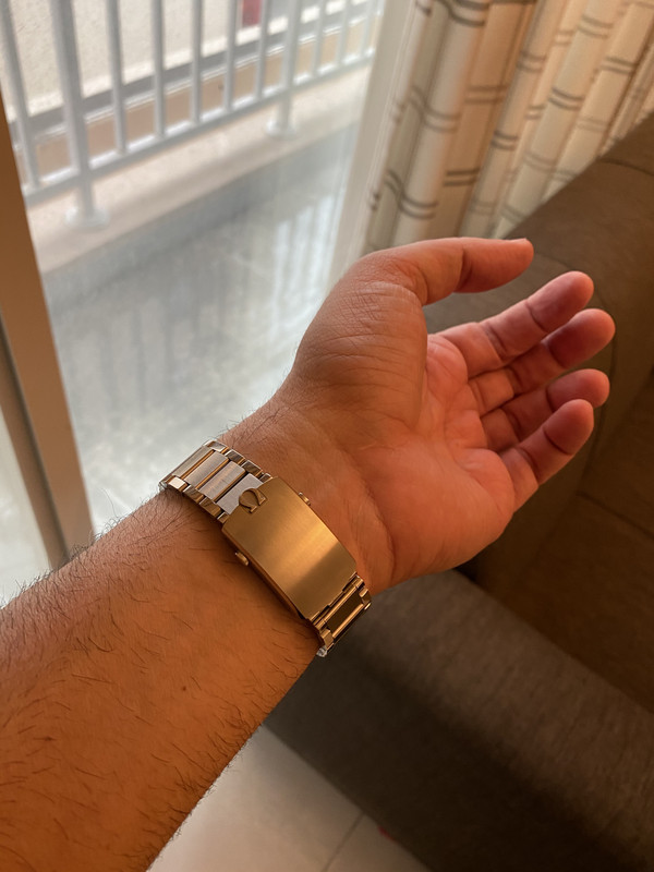 01A680EE-DEC6-4636-9693-DF56E956A856