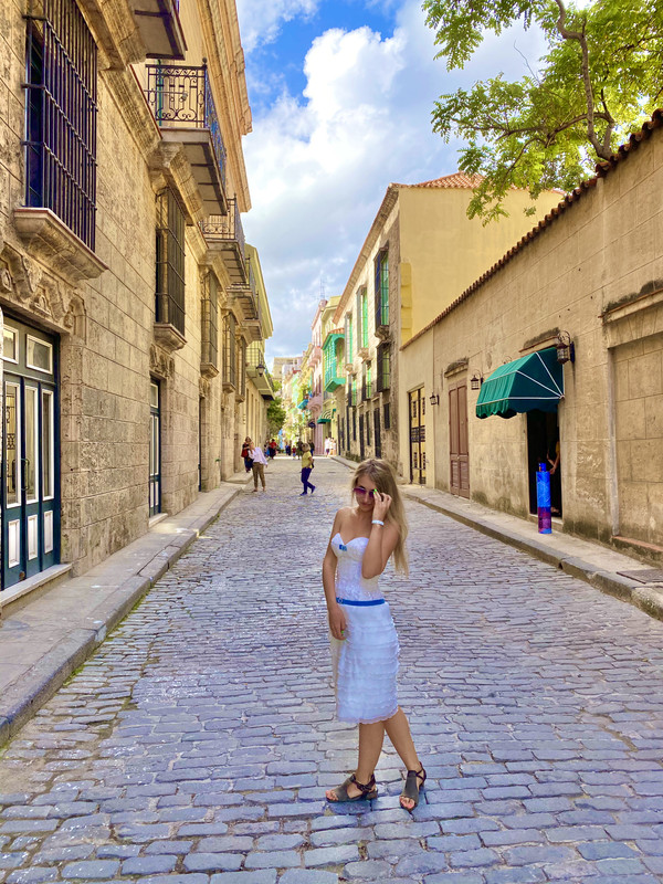 B0B34241-5CCC-4CF2-A292-56EB59185AB6