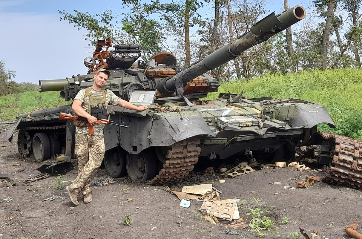 1083 T-80BV destr 25 06 22