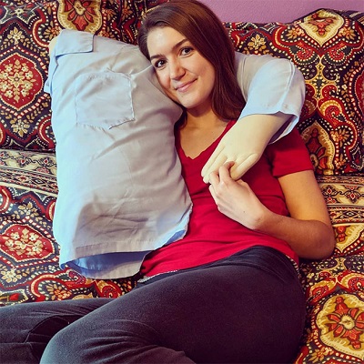 lonely-pillow1.jpg