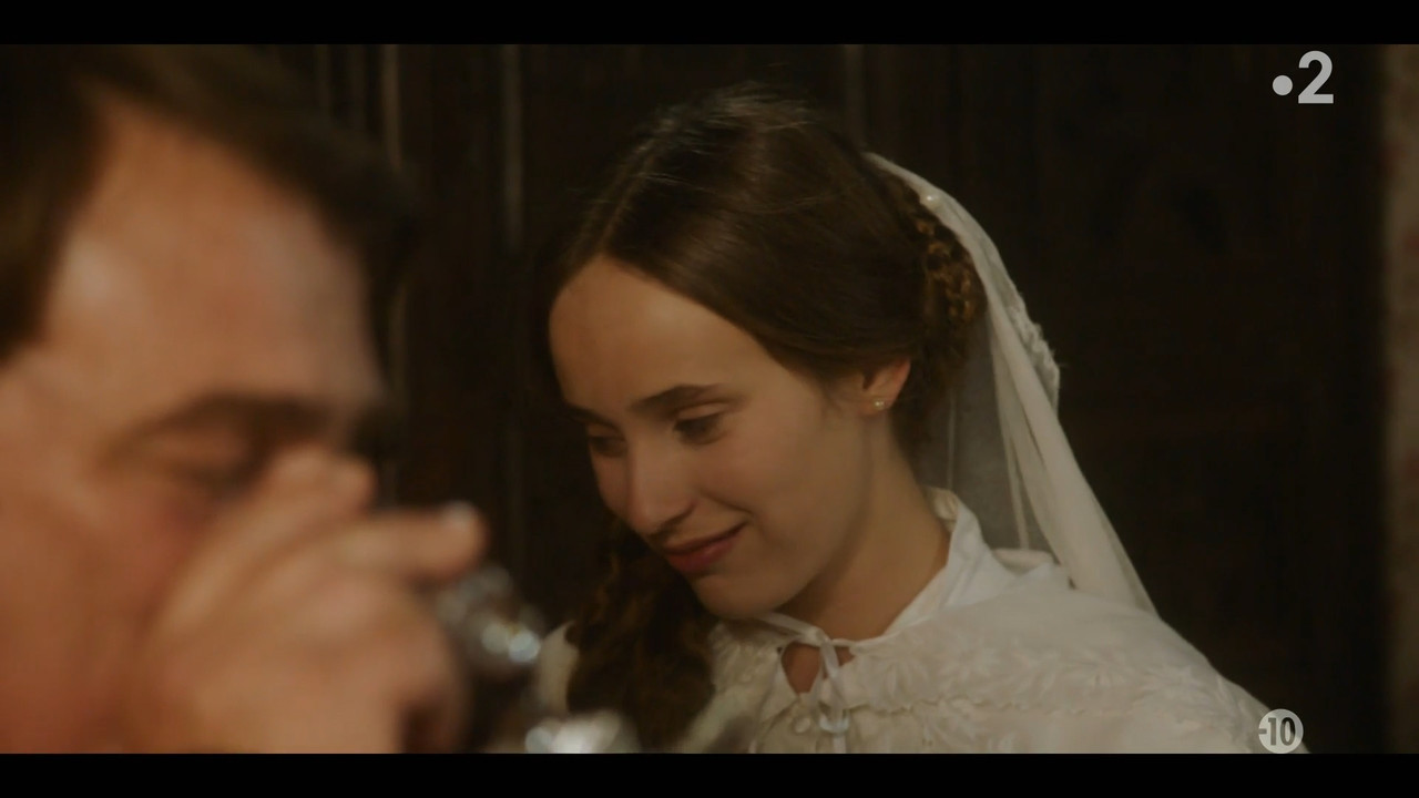 2021-12-13_21_05_Fr2_Emma-Bovary.mp4_snapshot_16.49.174