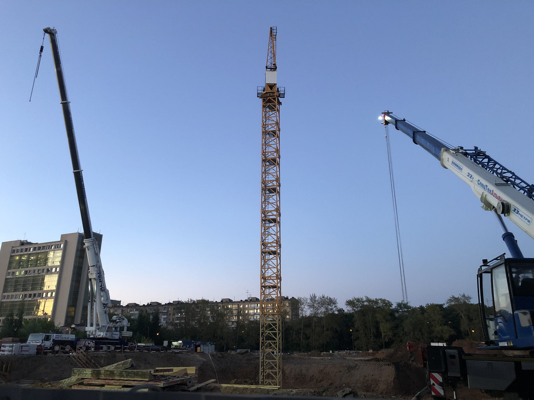 0D98B23B-96A4-4677-B91F-688BE747F080