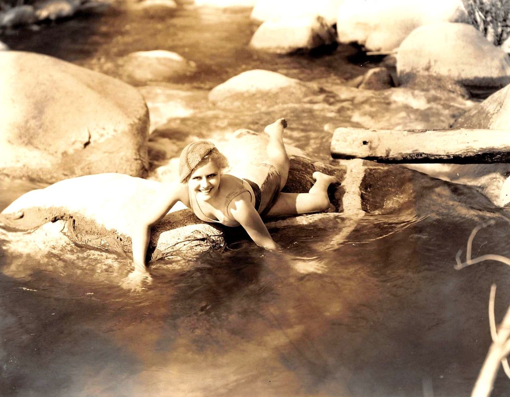 paulette_goddard_mc91