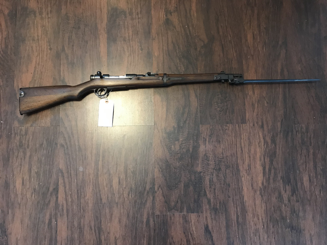 B292F9FF-B144-490E-A14D-9D356E8FFD9E