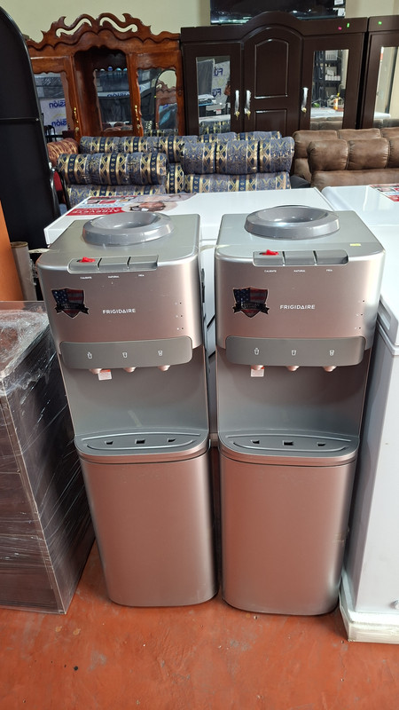 Dispensador de agua Frigidaire 