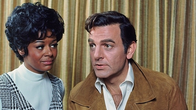 LEVINSON-LINK-MANNIX-2-FOTOR.jpg