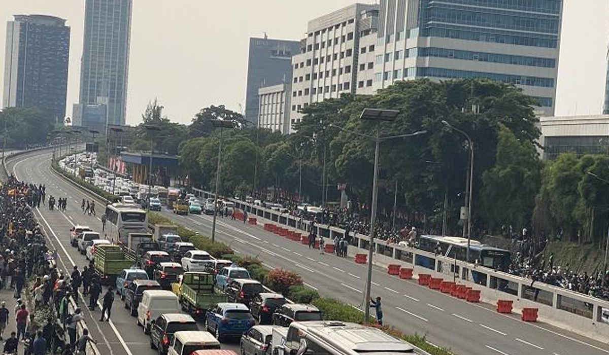 Penyesuaian Transportasi Publik