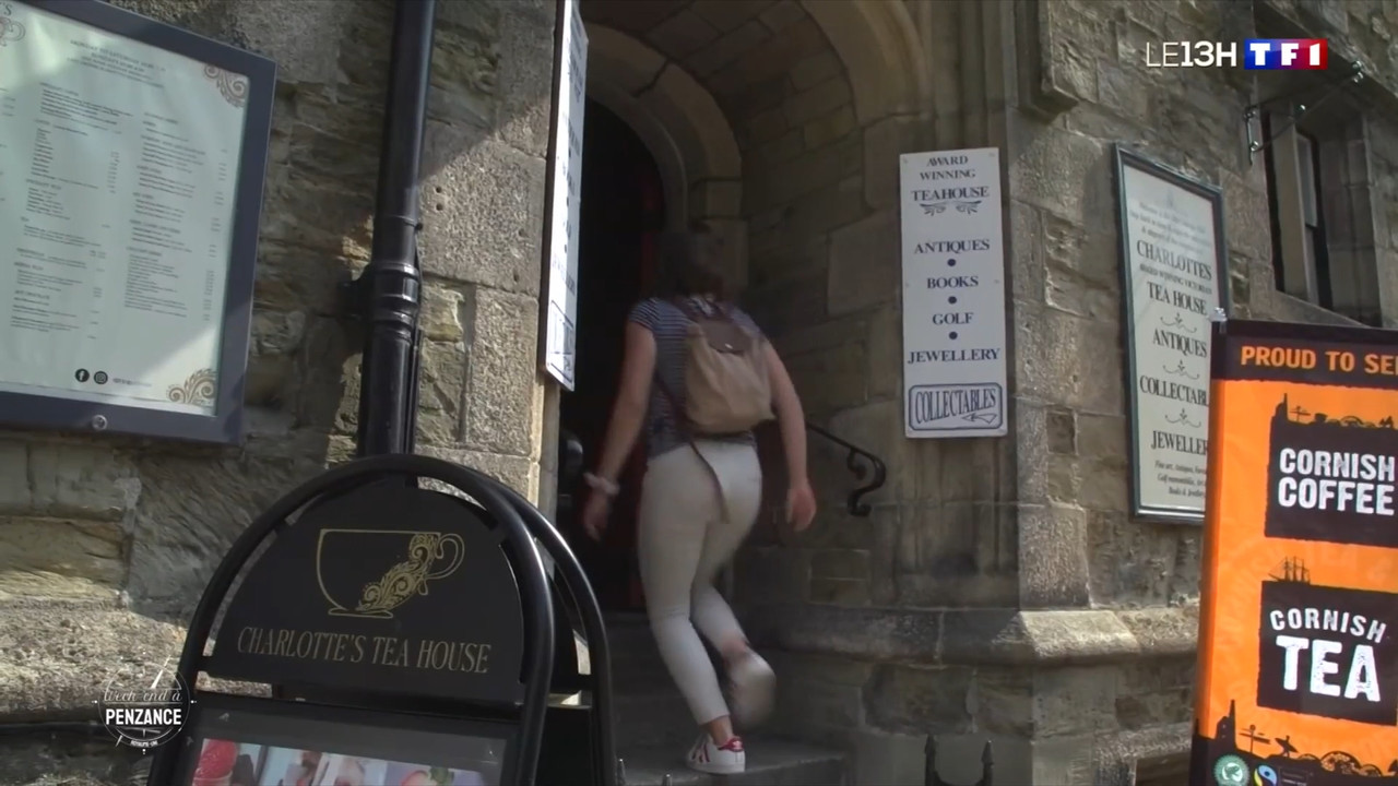 2021-08-28_13_00_TF1_Le-13h.mp4_snapshot_00.35.10.781