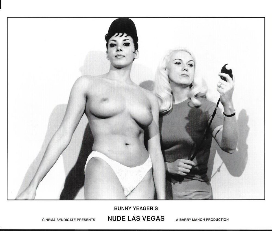 ''Bunny Yeager's Nude Las Vegas'' Lobby Card (19