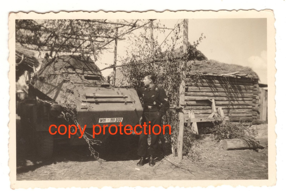 SPÄHPANZER WAGEN mit Panzersoldat der PzAA 6