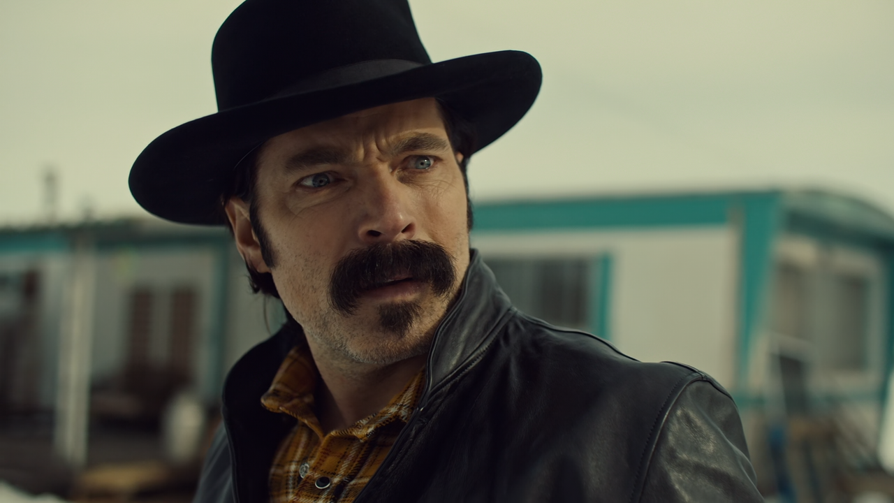 Wynonna.Earp.S04E06.Holy.War.(2).1080p.10bit.BluRay.AAC5.1.HEVC-Vyndros.mkv_snapshot_35.28_[2022.07.