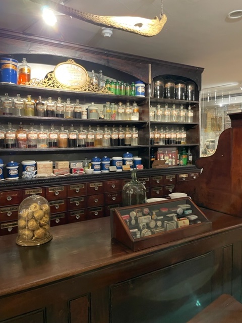 shop.jpg