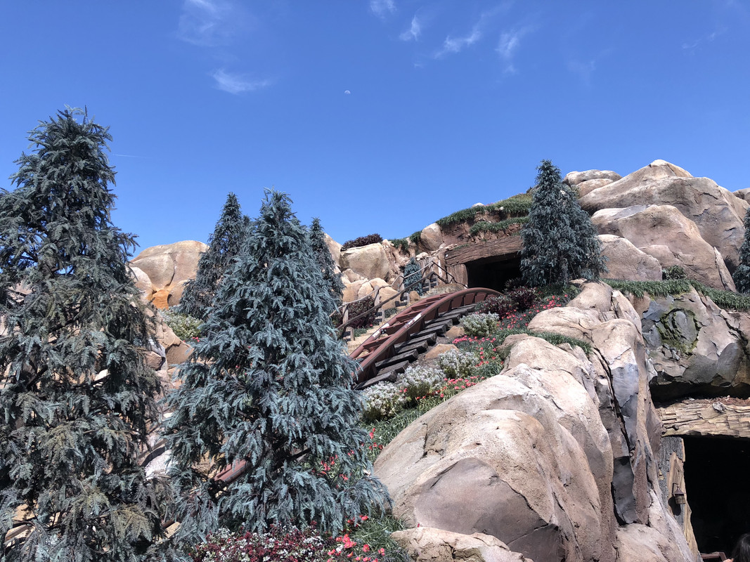 2130C995-B2CE-4BE6-AC83-62A9A8FDDC70