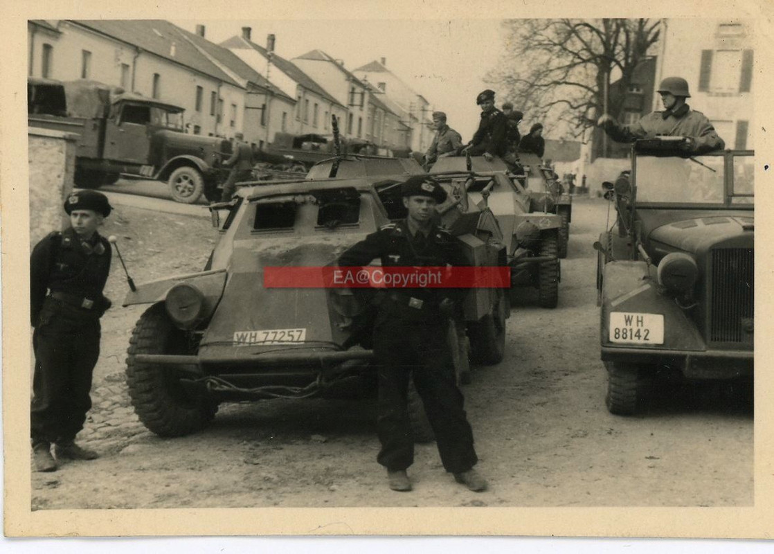 4 Rad Panzerspähwagen Panzer Barett Foto