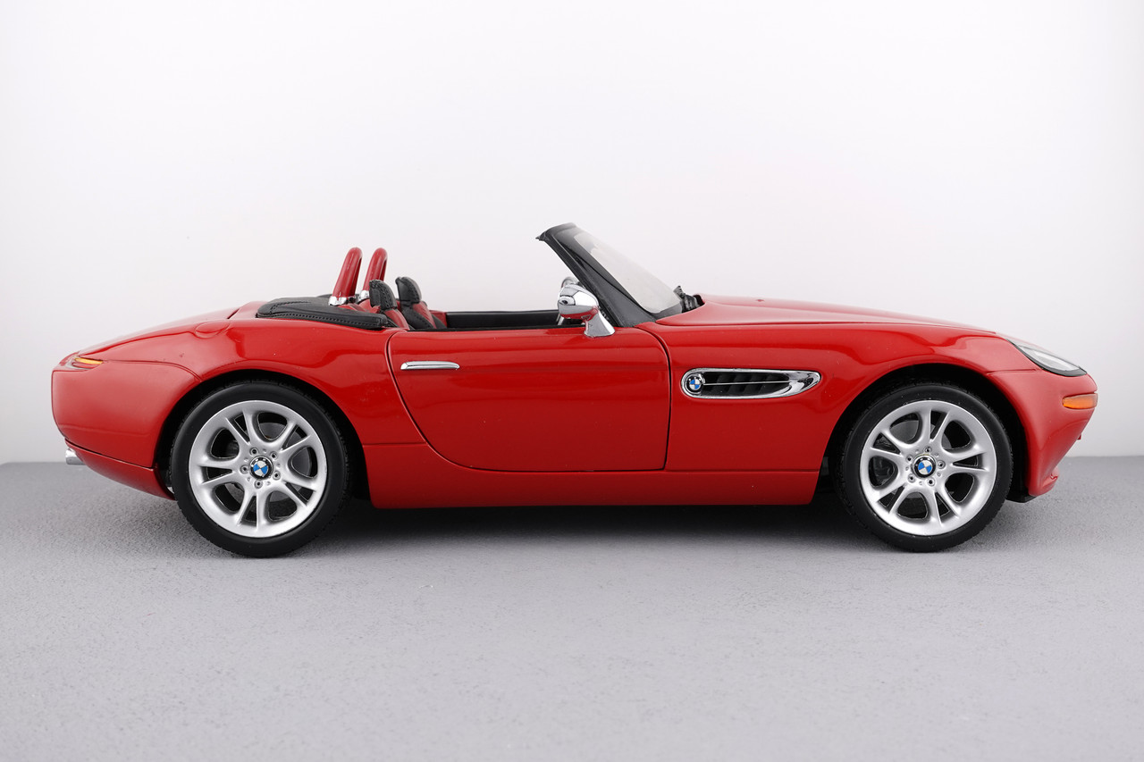 BMW Z8 - Kyosho - 1:18 | DiecastXchange Forum