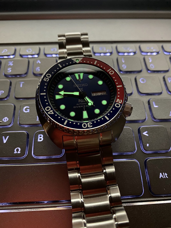 8F715475-F92C-4B09-9BA7-1D746C723519