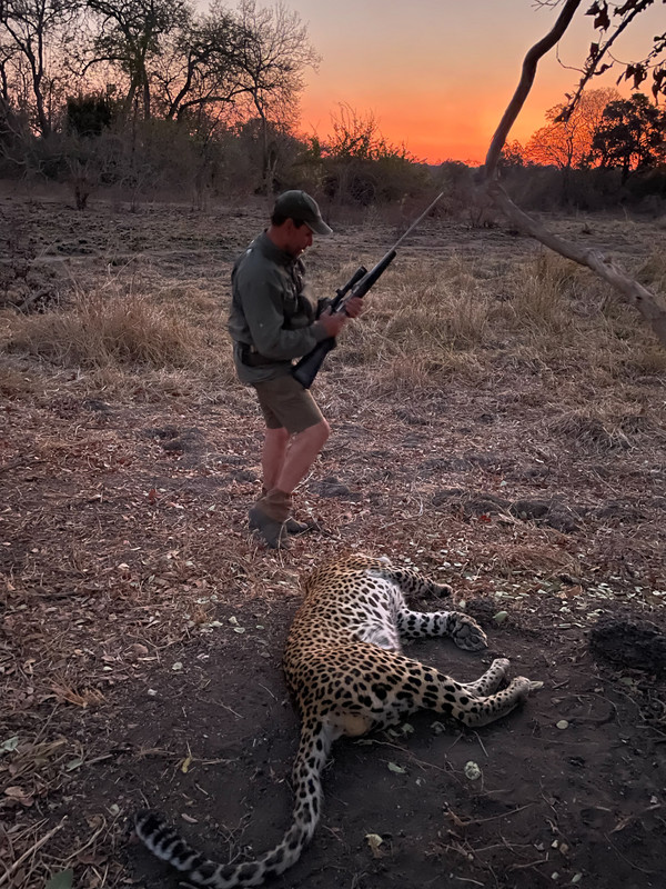 FA0E9D3D-01A3-4A20-99A9-3CF308D08CD7