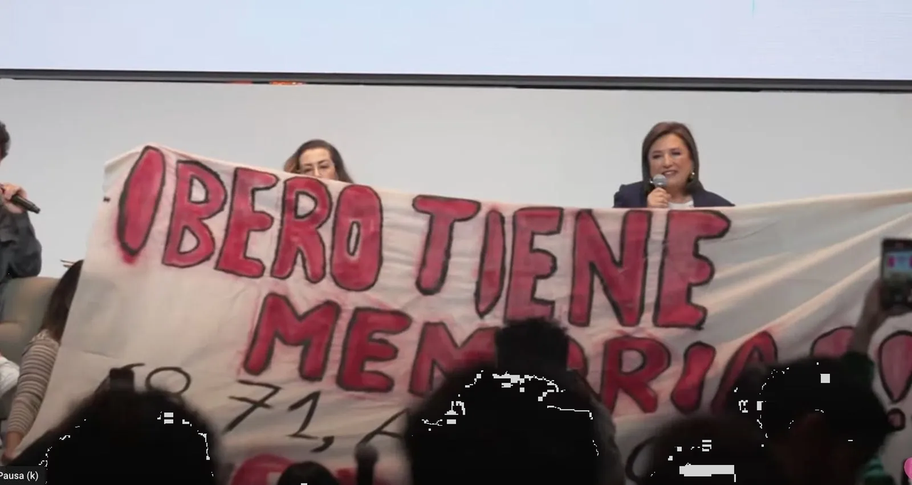 “Ibero tiene memoria”, así recibieron los estudiantes a Xóchitl Gálvez