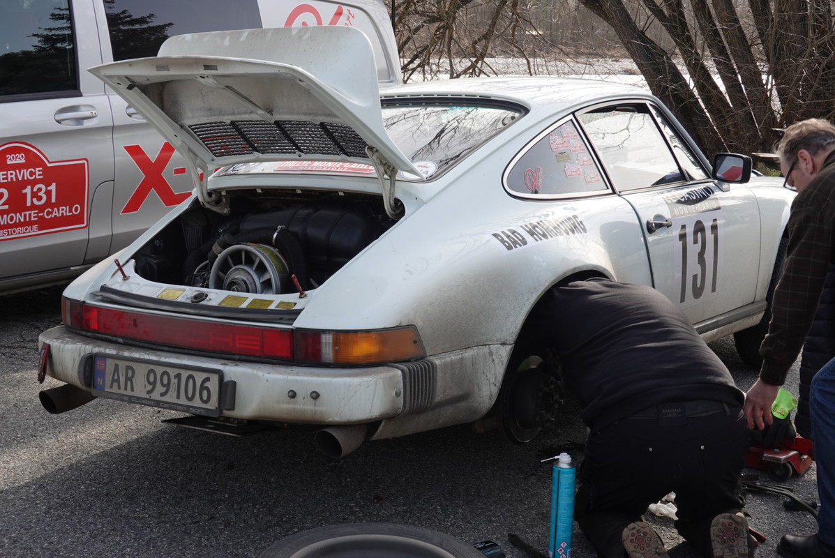 A08D6E19-459E-4DC0-9421-B93DAC7967C2