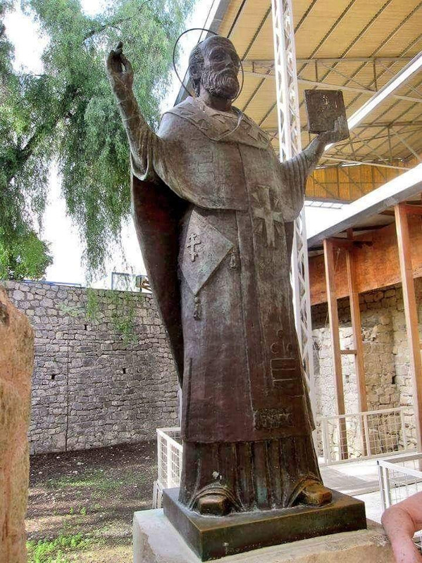 [Слика: IMG-c08658ef292428be4d36b1cd15b7d8d2-V.jpg]