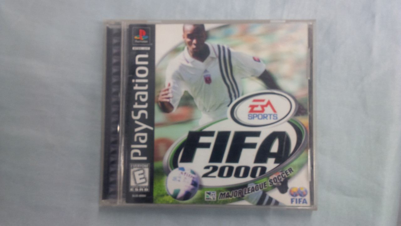 FIFA 2000 - 01 (front cover) 104350
