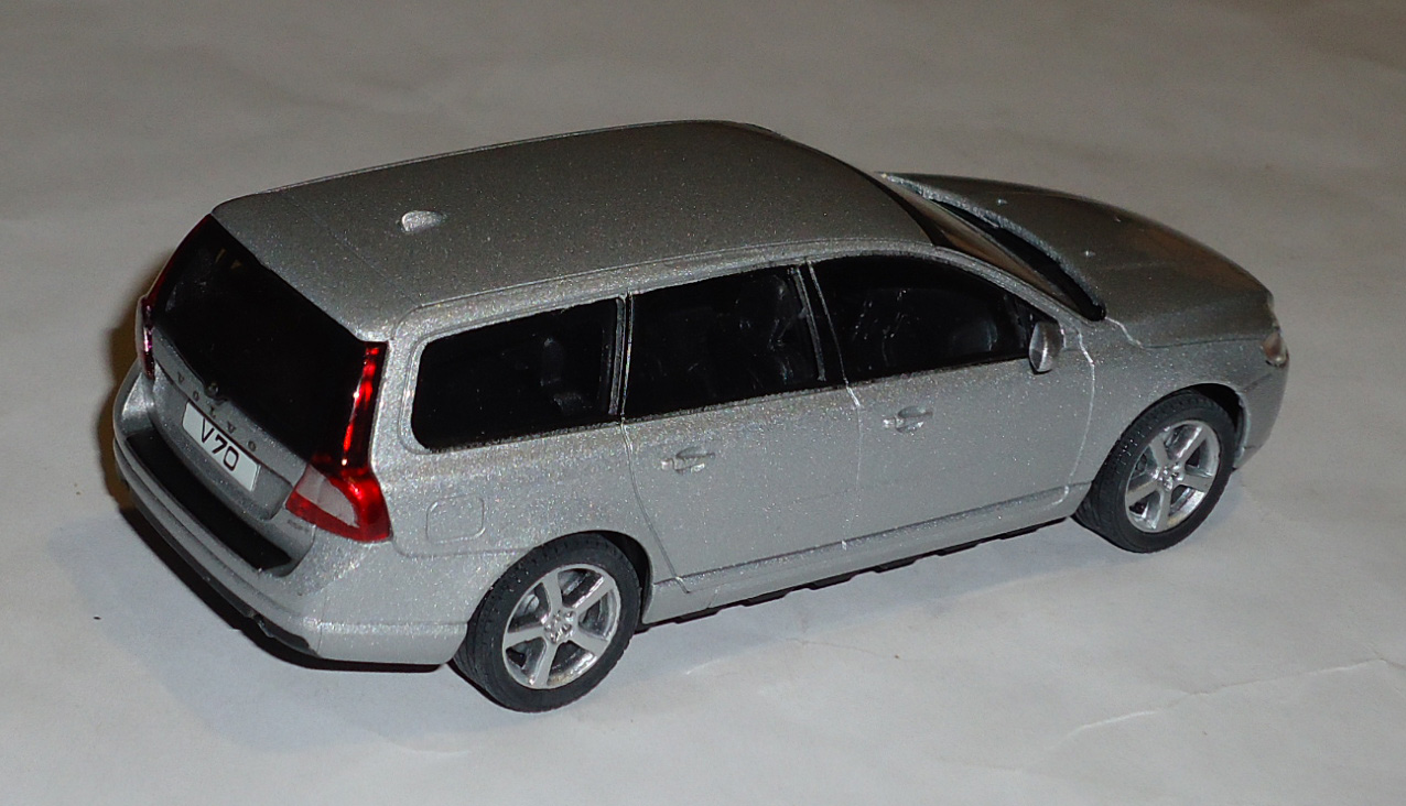 Volvo-V70 1