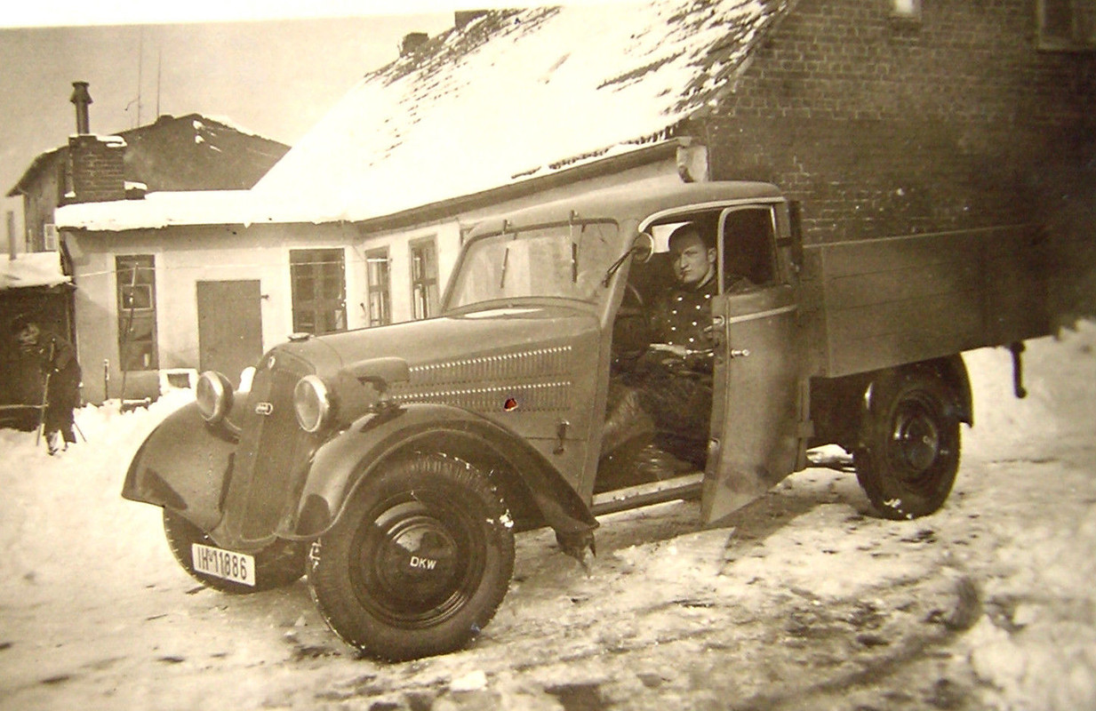 Foto, DKW - Auto mit Ladefläche Kennzeichen IH-1