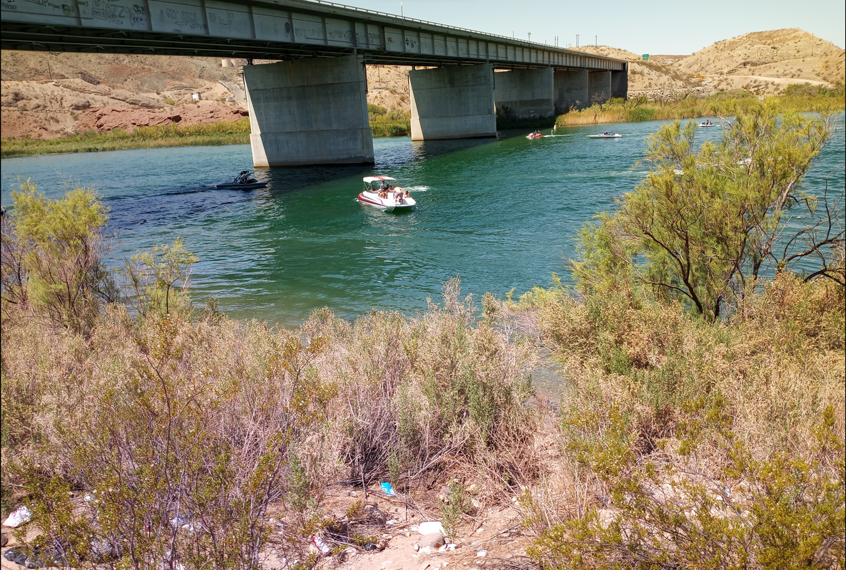 [Image: Colorado-River-At-Ca-AZ-border.png]