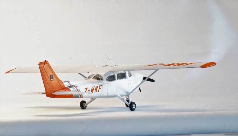 Cessna 9
