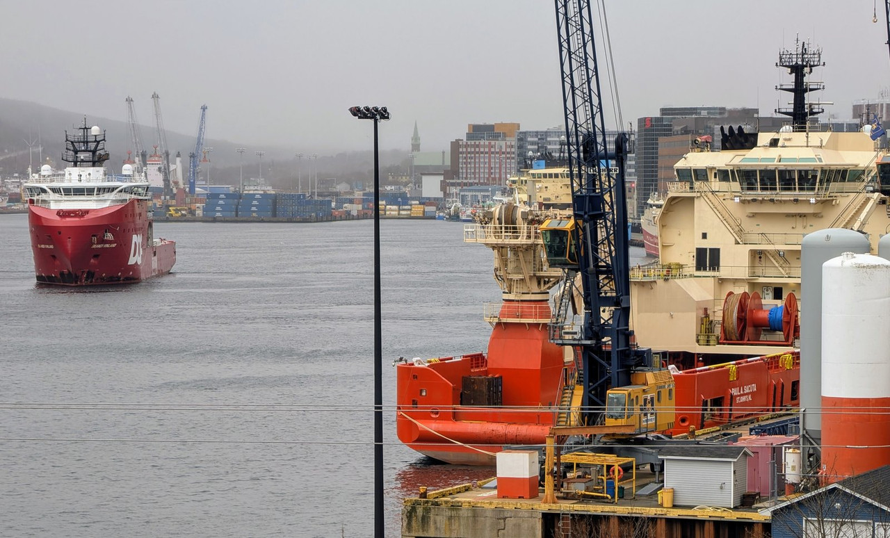 PXL_20250421_113702536.MP~2