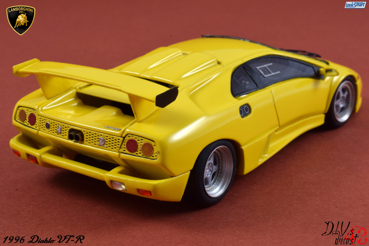 Lamboghini Diablo VT-R Yellow LookSmart (5)