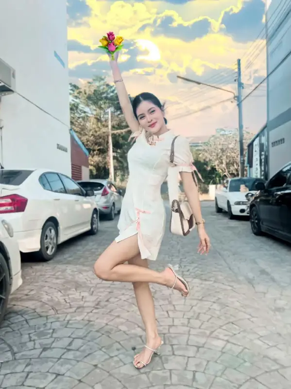 bt-KFY1-Hx9nz-TJxq8o-Bd-V